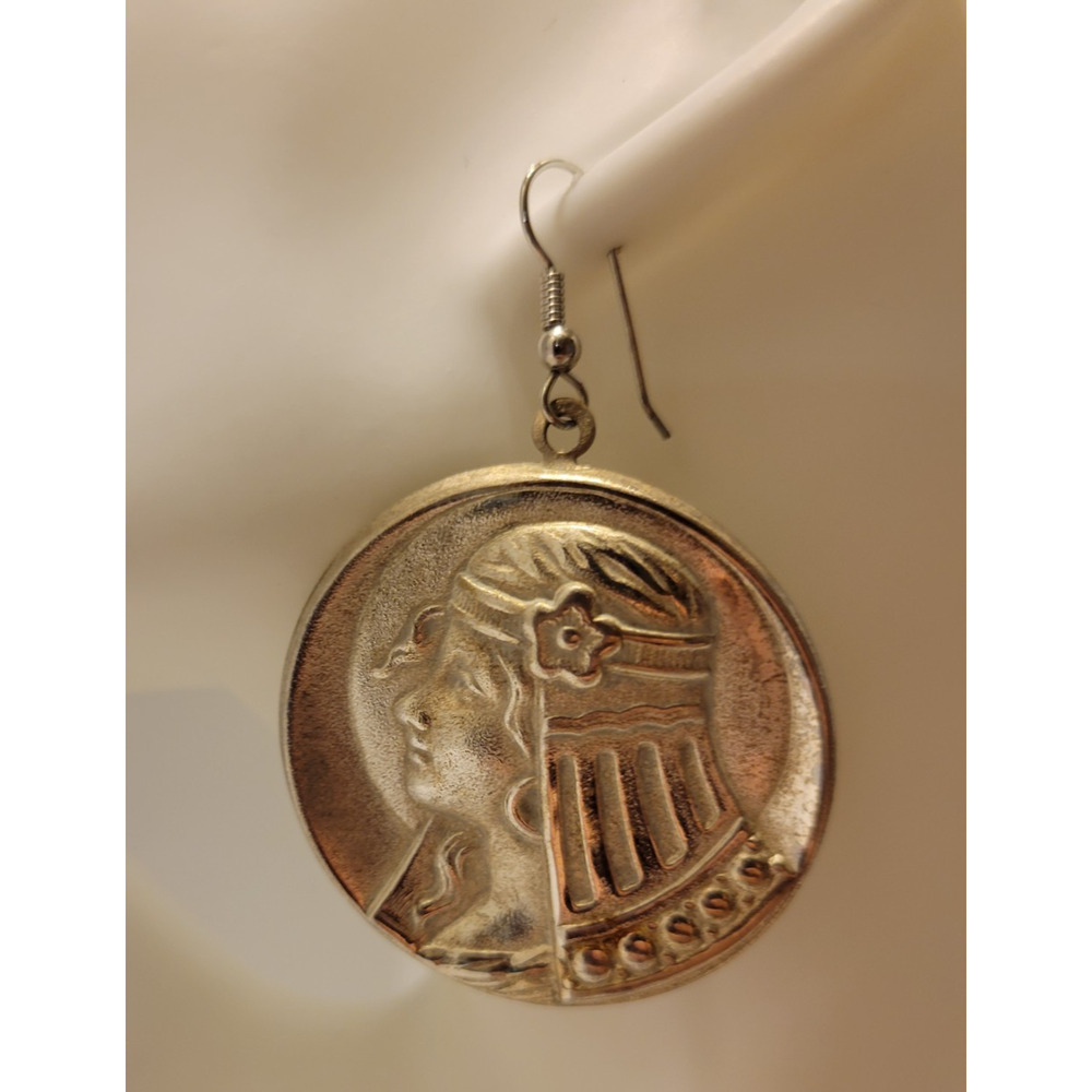 Dangling Earrings Egyptian Priestess Art Nouveau Silver Tone Metal Round Jewelry
